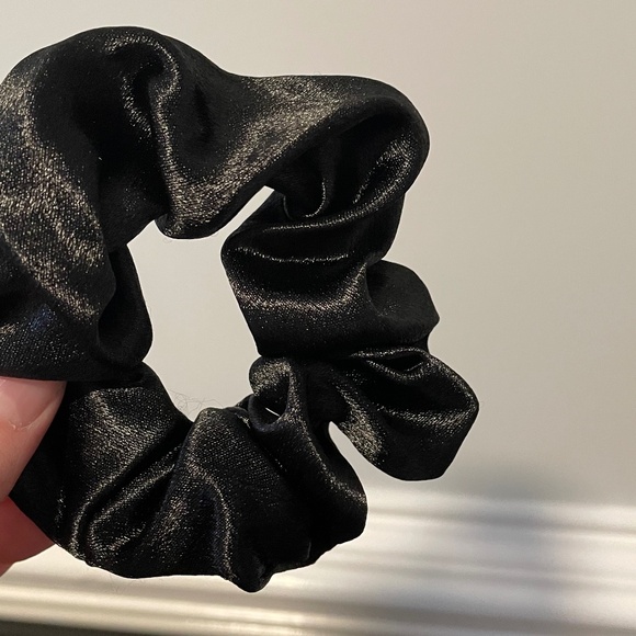 5 for $20: Target satin scrunchies - Picture 3 of 6